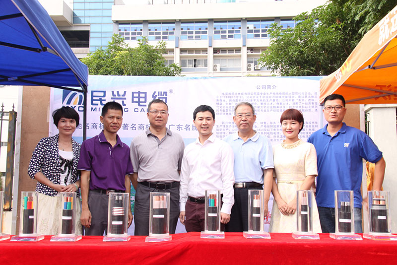 1447387227213682.jpg ydh2.jpg